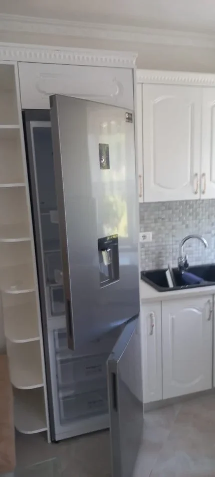 Tirane, jepet me qera apartament 1+1 Kati 5, 58 m² 380 € (rruga muhamet deliu)