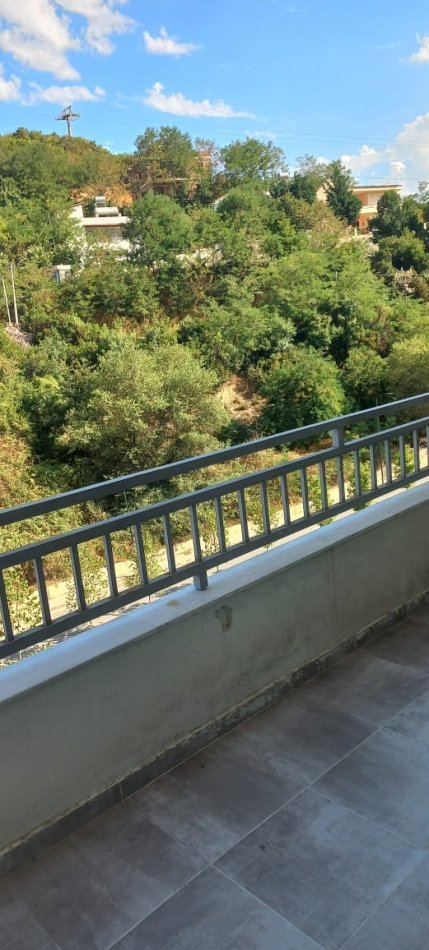 Tirane, jepet me qera apartament 1+1 Kati 5, 58 m² 380 € (rruga muhamet deliu)