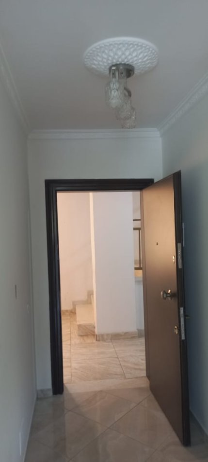 Tirane, jepet me qera apartament 1+1 Kati 5, 58 m² 380 € (rruga muhamet deliu)