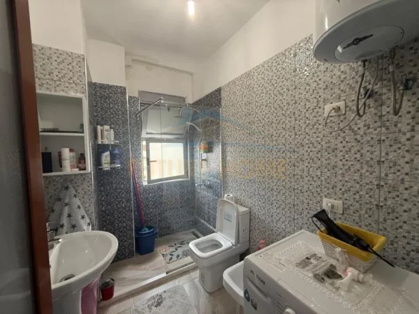 Tirane, shitet apartament 2+1+Ballkon Kati 7, 105 m² 135.000 € 