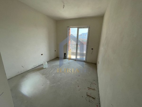 Tirane, shes apartament 2+1+Ballkon Kati 6, 97 m² 121.062 € 