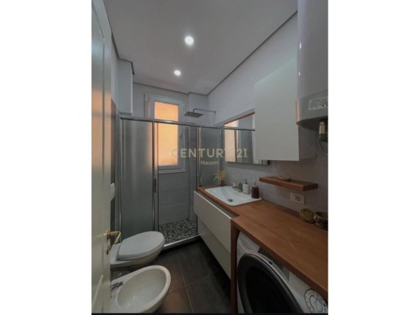 Tirane, jepet me qera apartament 2+1 Kati 1, 85 m² 650 € (Veneto Residence)