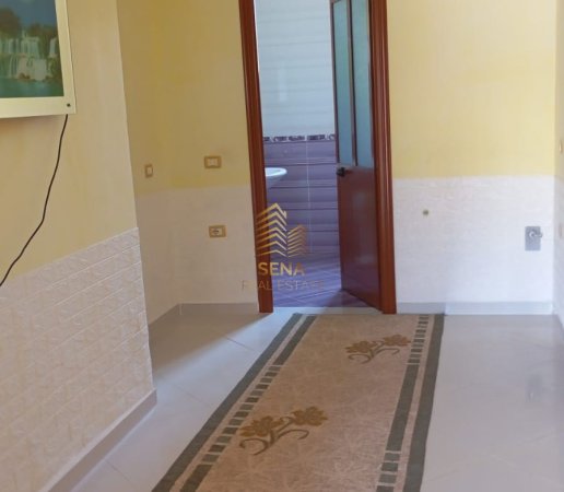 Tirane, jepet me qera shtepi 2+1 Kati 1, 80 m² 300 € (Shkoze , Firma Kamberi)