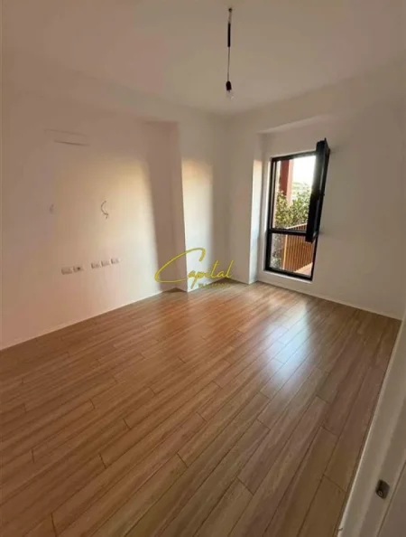 Tirane, shitet apartament 2+1 Kati 4, 113 m² 317.000 € (KOMPLEKSI GARDEN BUILDING)
