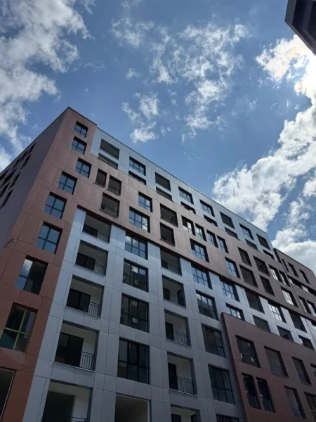 Tirane, shitet apartament 1+1+Aneks+Ballkon Kati 4, 70 m² 92.000 € (astir)