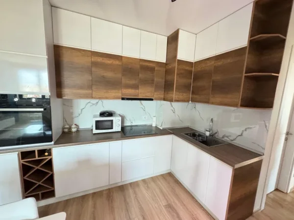 Tirane, jepet me qera apartament 1+1 Kati 6, 96 m² 600 € (Rezidenca Future Home)