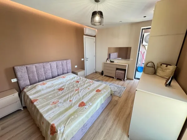 Tirane, jepet me qera apartament 1+1 Kati 6, 96 m² 600 € (Rezidenca Future Home)