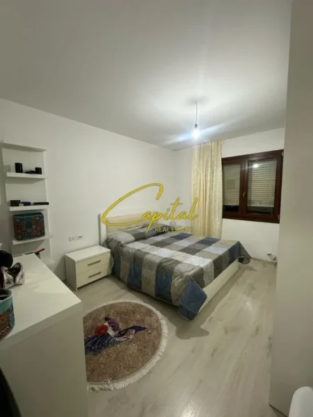 Tirane, jepet me qera apartament 1+1 Kati 1, 70 m² 500 € (KOPSHTI BOTANIK)