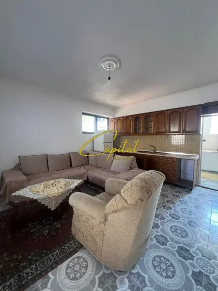 Tirane, jepet me qera apartament 2+1 Kati 1, 95 m² 430 € (SPITALI AMERIKAN 2)