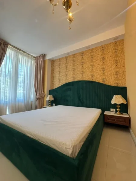 Tirane, shitet apartament Kati 1, 192 m² (bllok)