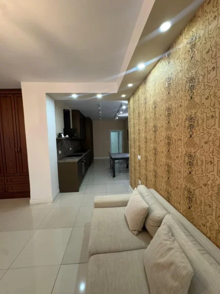 Tirane, shitet apartament Kati 1, 192 m² (bllok)