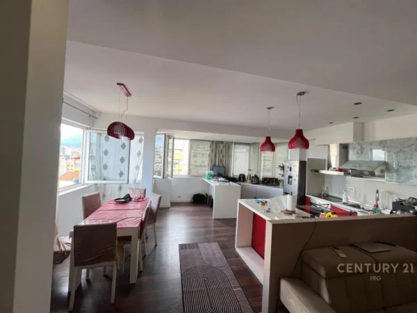 Tirane, shitet apartament 2+1+Aneks+Ballkon Kati 11, 154 m² 370.000 € (Selvia)