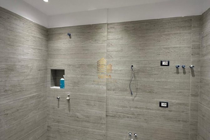 Tirane, jepet me qera shtepi 1+1 Kati 1, 60 m² 450 € (Prane Universitetit Marlin Barleti)