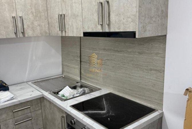Tirane, jepet me qera shtepi 1+1 Kati 1, 60 m² 450 € (Prane Universitetit Marlin Barleti)