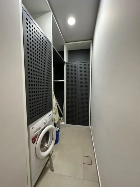 Tirane, jepet me qera apartament 1+1 Kati 6, 70 m² 800 € 