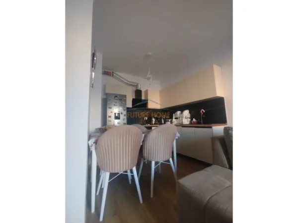 Tirane, jepet me qera apartament 2+1 Kati 4, 78 m² 650 € (Don Bosko)