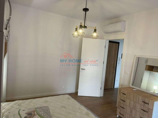 Tirane, jepet me qera apartament 1+1 Kati 3, 70 m² 450 € (Selit)