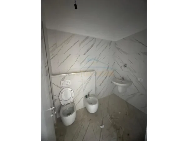 Tirane, shitet apartament 2+1 Kati 5, 128 m² 217.600 € 