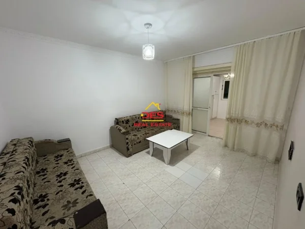 Vlore, shitet apartament 2+1+Ballkon Kati 0, 77 m² 78.000 € (Rruga Fiqirete musta)