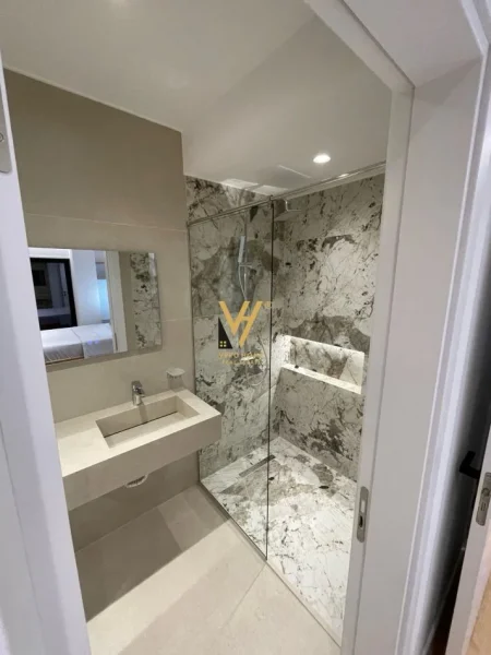 Tirane, jepet me qera apartament 3+1+Ballkon Kati 1, 120 m² 1.500 € (KODRA E DIELLIT)