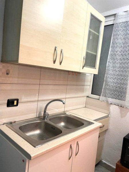 Jepet me Qera Garsoniere tek Jordan Misja, Kati 1, 30 m² 300 €uro