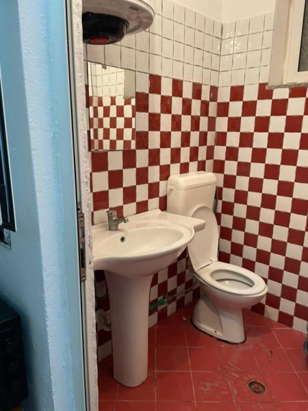 Jepet me Qera Garsoniere tek Jordan Misja, Kati 1, 30 m² 300 €uro