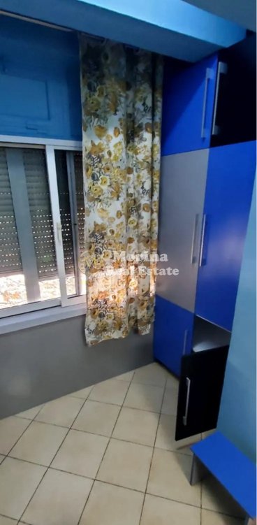 Tirane, jepet me qera apartament 2+1 Kati 2, 80 m² 530 € (Rruga Bardhyl)