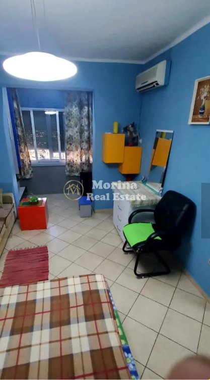 Tirane, jepet me qera apartament 2+1 Kati 2, 80 m² 530 € (Rruga Bardhyl)