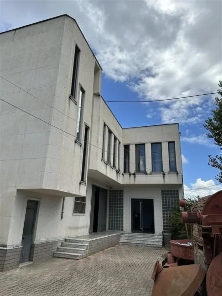 Durres, shitet ambjent biznesi Kati 0, 700 m² 560.000 € (Shijak, Durres)