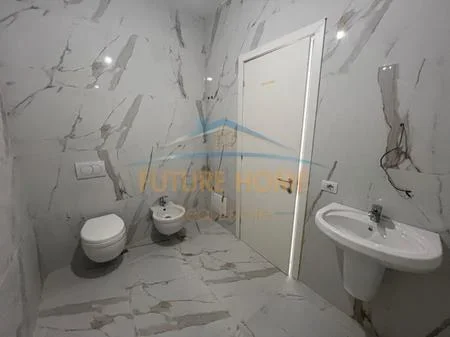 Tirane, shitet apartament 2+1 Kati 10, 109 m² 30.200.000 € 