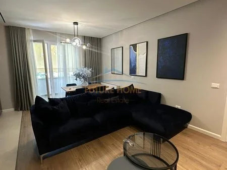 Tirane, jepet me qera apartament 2+1 Kati 4, 125 m² 1.500 € 