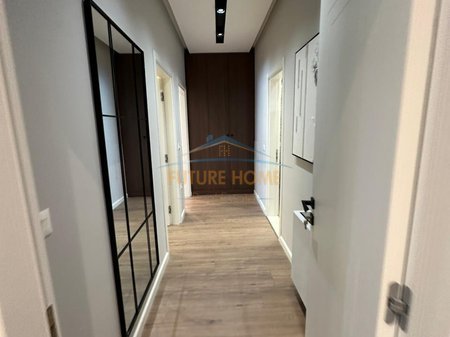 Tirane, jepet me qera apartament 2+1 Kati 4, 125 m² 1.500 € 