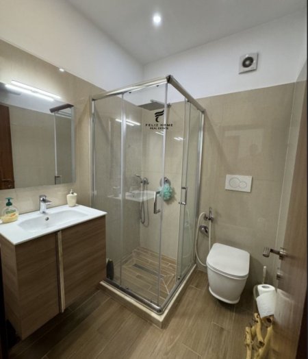 Tirane, jepet me qera apartament 2+1 Kati 1, 85 m² 540 € (KOMPLEKSI ARLIS)
