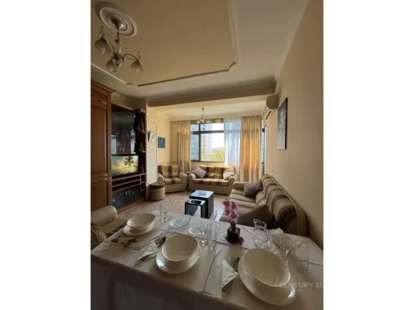 Tirane, jepet me qera apartament 1+1 Kati 3, 64 m² 500 € 