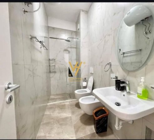 Tirane, jepet me qera apartament 2+1+Ballkon Kati 5, 72 m² 450 € (ALI DEMI)