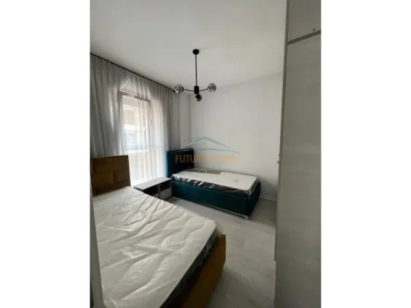 Tirane, jepet me qera apartament 2+1 Kati 2, 80 m² 700 € 