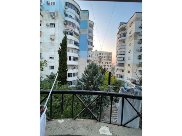 Tirane, jepet me qera apartament 2+1 Kati 5, 100 m² 600 € 