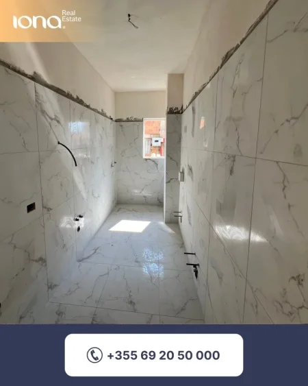 Golem, shitet apartament 1+1 Kati 1, 64 m² 83000 € (Kompleks me pishine)