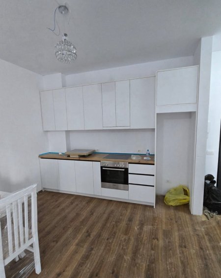 Tirane, jepet me qera apartament 1+1 Kati 3, 75 m² 350 € (PASKUQAN)