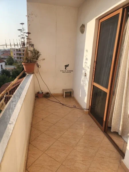 Tirane, shitet 1+1 Kati 3, 77 m² (RRUGA ANASTAS SHUNDI)