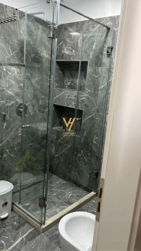 Tirane, jepet me qera zyre Kati 8, 130 m² 600 € (ASTIR)