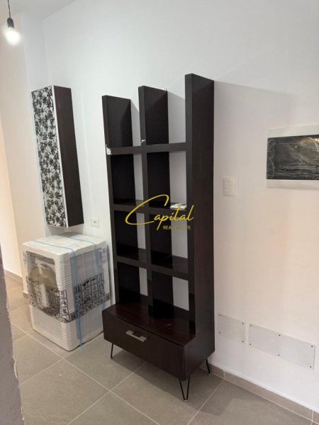 Tirane, jepet me qera apartament 1+1 Kati 1, 50 m² 450 € (SELITE)