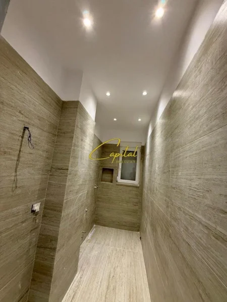 Tirane, jepet me qera apartament 1+1 Kati 1, 50 m² 450 € (SELITE)