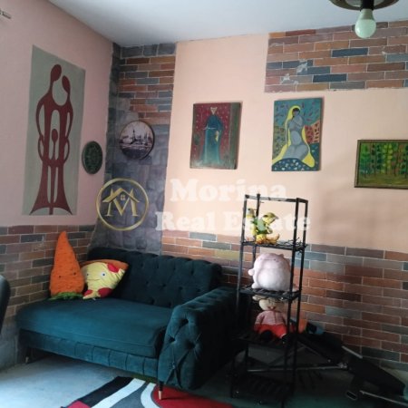 Tirane, jepet me qera apartament 1+1 Kati 1, 55 m² 550 € (Pazari iRI)