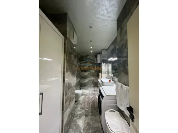 Tirane, shitet apartament 2+1+Ballkon Kati 3, 127 m² 317.500 € (Bulevardi Gjergj Fishta)