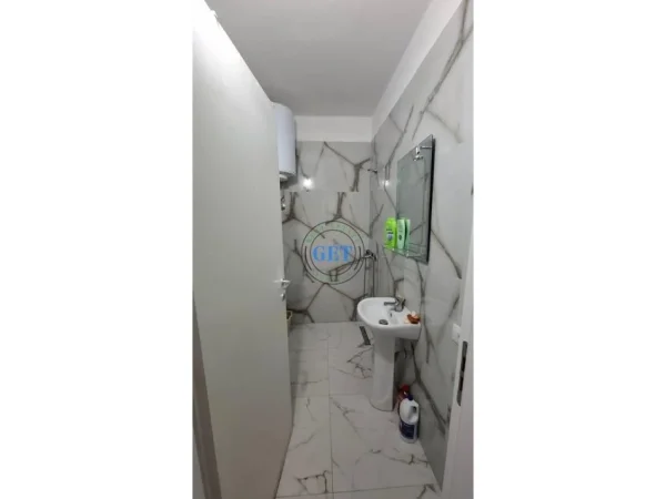 Durres, jepet me qera apartament 1+1+Aneks+Ballkon Kati 2, 80 m² 500 € 