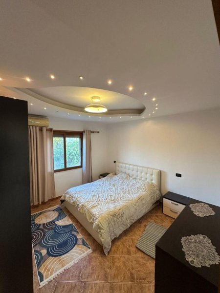 Tirane, jepet me qera apartament 2+1 Kati 1, 400 € 