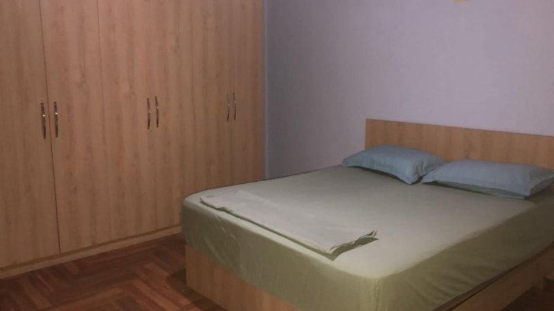 Tirane, jepet me qera apartament 2+1 Kati 3, 80 m² 500 € (Qyteti Studenti)