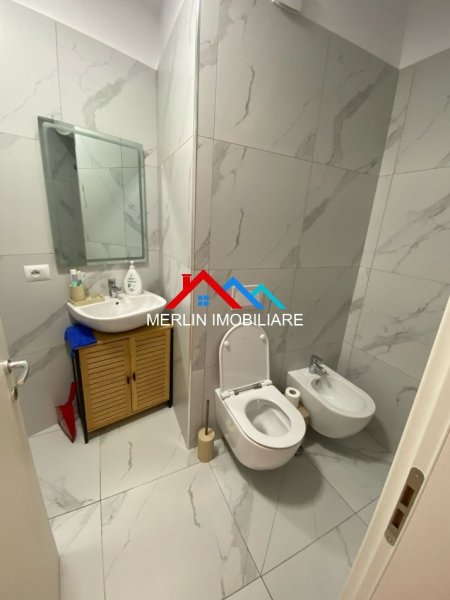 Tirane, jepet me qera apartament 1+1+Ballkon Kati 6, 63 m² 600 € (RRUGA BILAL SINA,KOPSHTI ZOOLOGJIK)