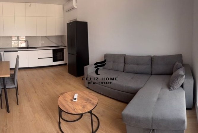 Tirane, jepet me qera apartament 1+1 Kati 5, 60 m² 450 € (RRUGA BESA)